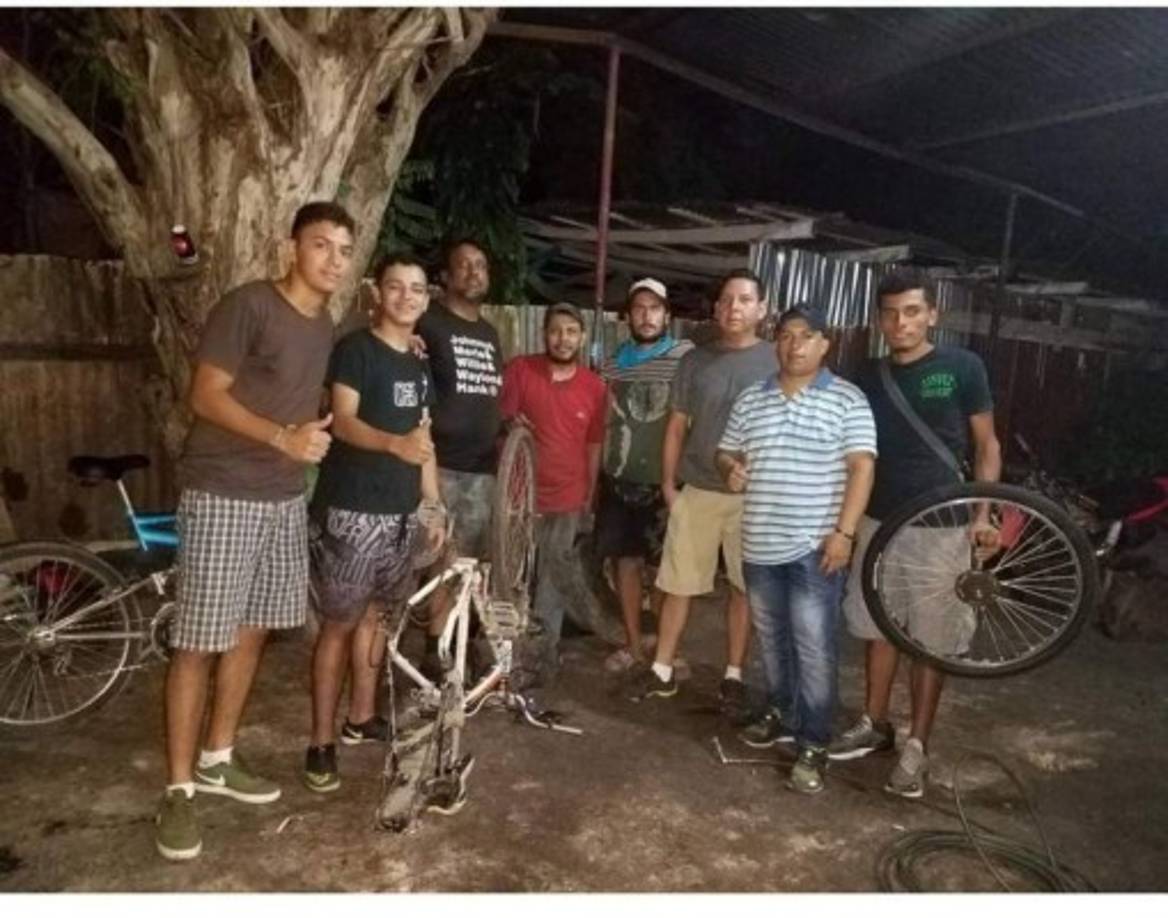 En un taller de bicicletas de Tocoa, Colón.