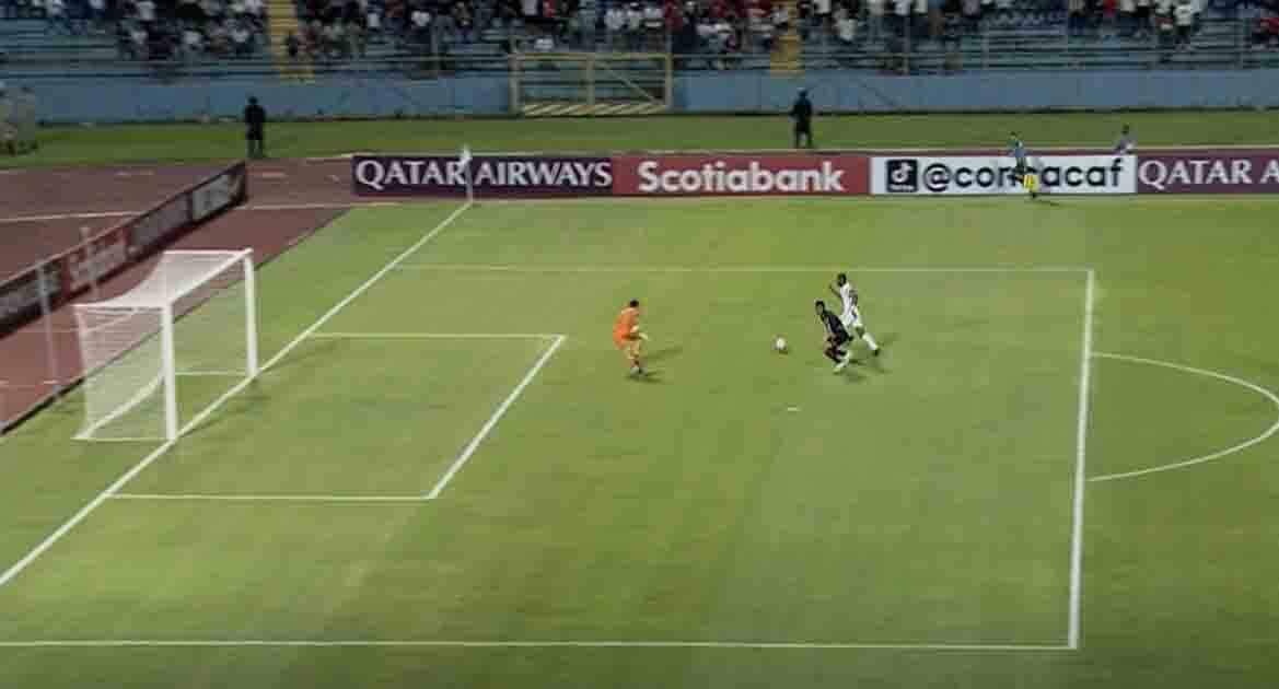 No puede ser: El terrible fallo de Bengtson en el Olimpia - Atlas