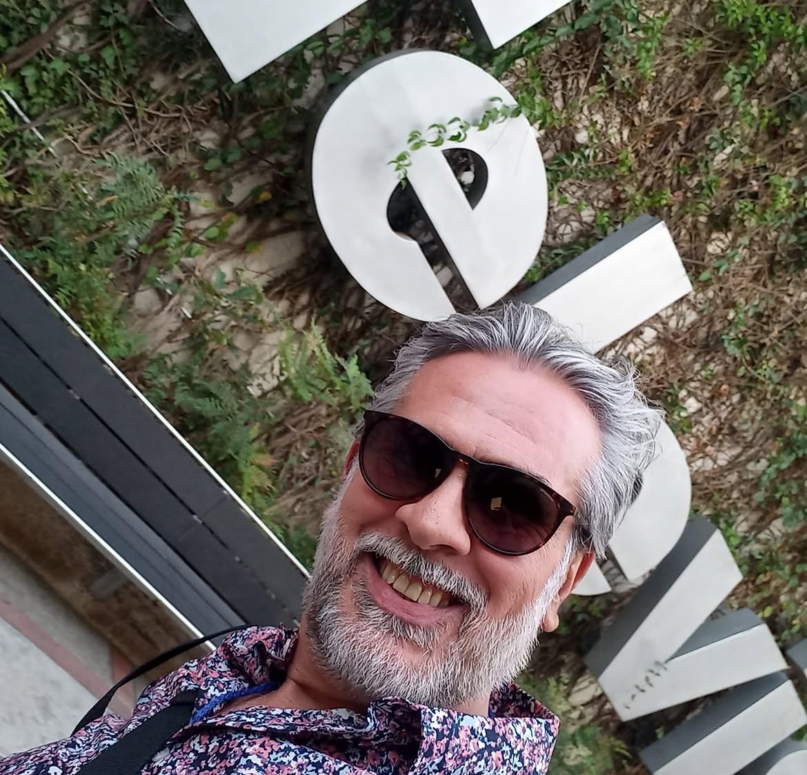 Carlos Amador: del éxito en las telenovelas a vendedor de zapatos