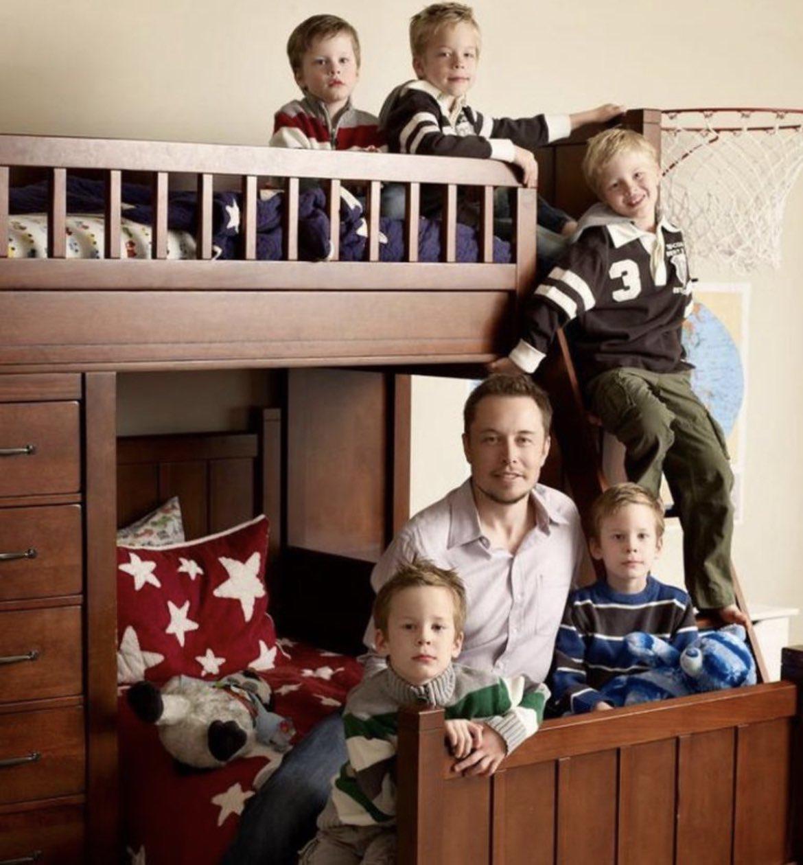 La hija trans de Elon Musk debuta como modelo