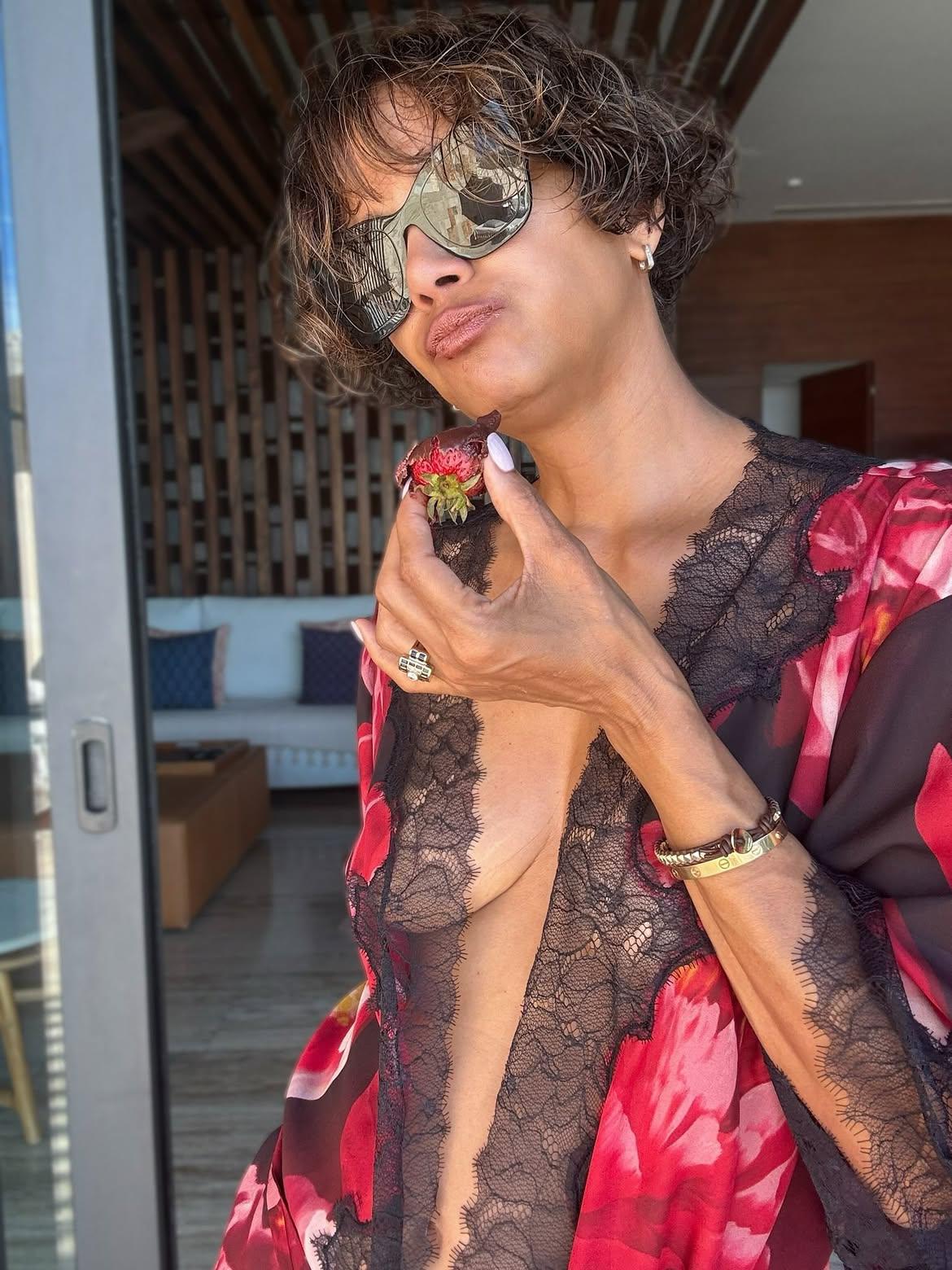 Sol, mar y bikinis: así celebra Halle Berry sus 60 años en Fiji