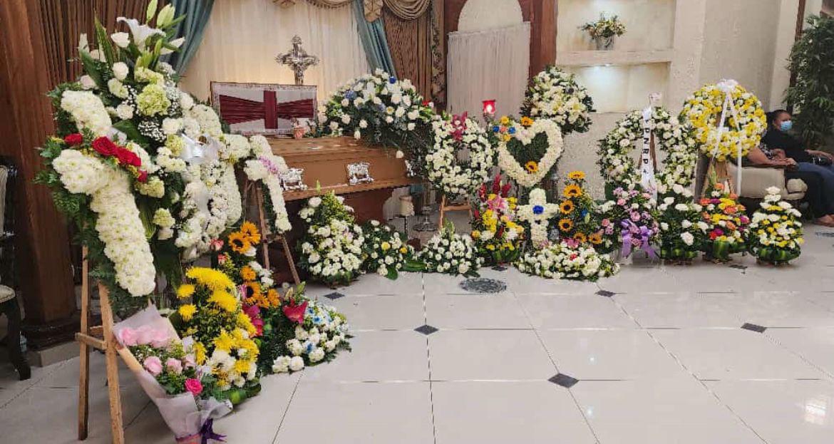 La doctora fue velada este martes por la mañana y en la tarde enterrada.