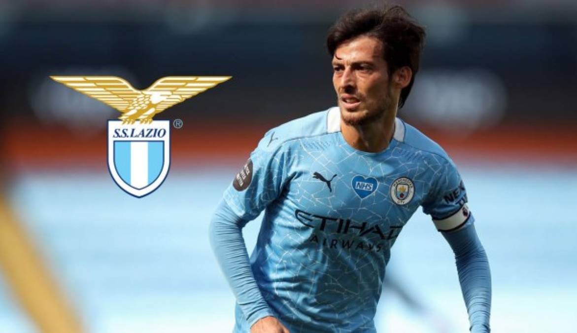 El fichaje de David Silva por la Lazio es ya un secreto a voces. Según apunta la Gazzeta Dello Sport, el agente del centrocampista español de 34 años estaría en Roma solucionando los últimos detalles de un contrato que solo necesita la firma del futblista para hacerse oficial. El acuerdo vincularía al español con los biancocelesti durante dos temporadas (con la posibilidad de ampliar una más) y un salario de cuatro millones más bonificaciones.