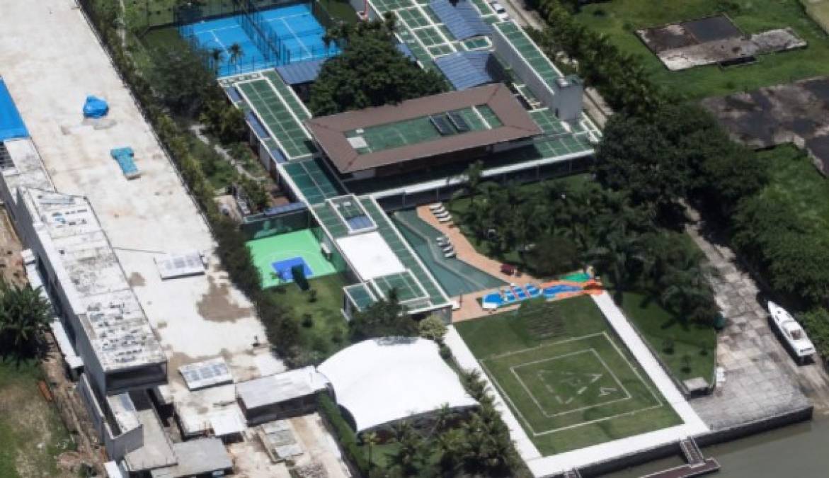 Esta es la mansión en donde supuestamente Neymar decidió armar la fiesta. Se encuentra ubicada en Mangaratiba, Brasil.