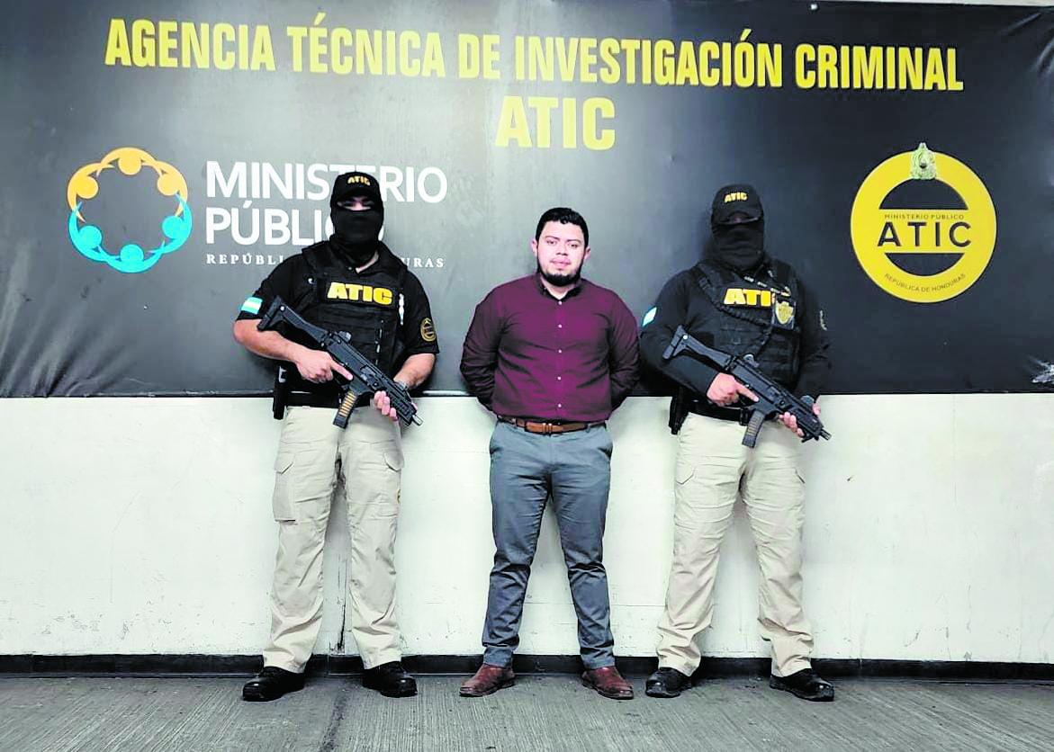 Cae Edgardo Enrique Rivera, juez que ordenó cierre de denuncia