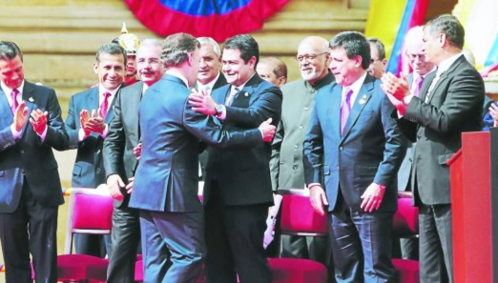 Presidente de Honduras pide cooperación efectiva a Estados Unidos