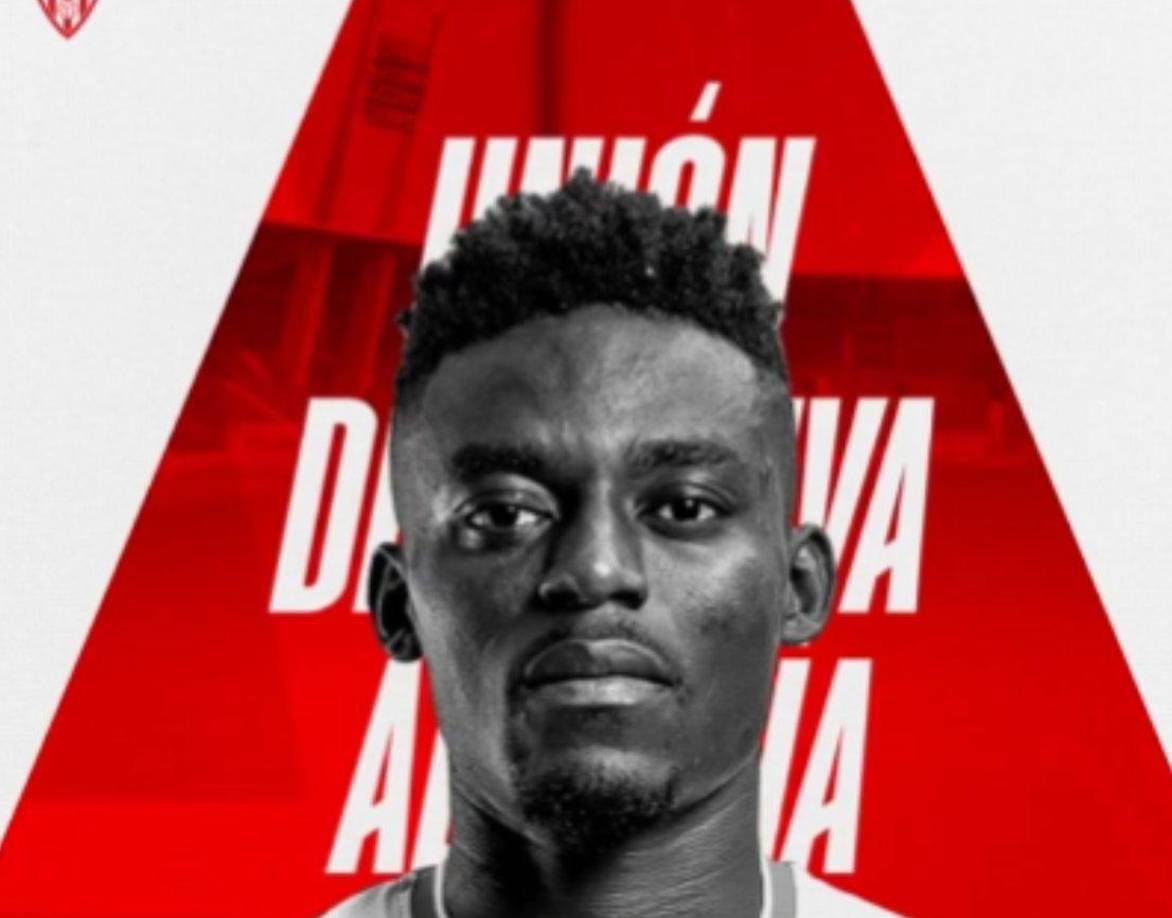 OFICIAL: El Almería ha fichado al mediocentro ghanés Iddrisu Baba, donde ya jugaba como cedido. Firma hasta junio de 2027.