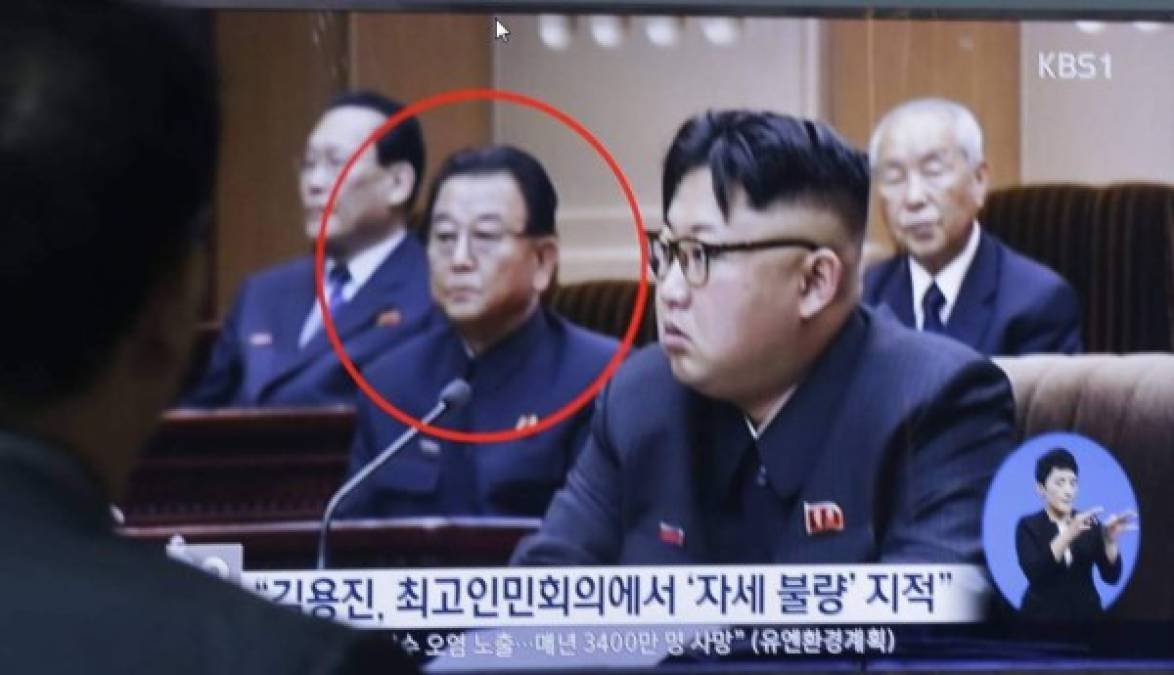 2016: Corea del Norte ejecutó a un viceprimer ministro por haber faltado al respeto en una reunión presidida por el líder supremo Kim Jong-Un y envió a otros dos altos cargos del régimen a campos de educación, anunció el miércoles Corea del Sur.<br/><br/><br/> <br/>