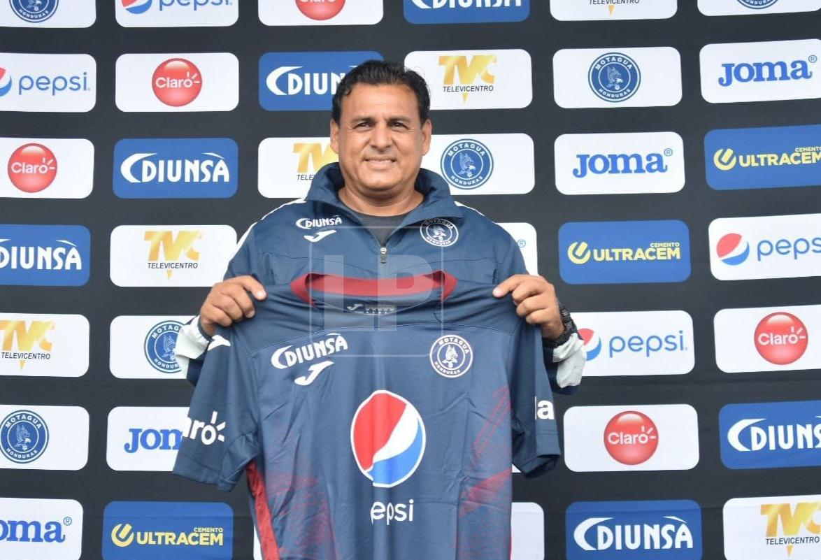 Las palabras del “Nene” Obando en su presentación como DT del Motagua: “Vamos a ver un club feliz”