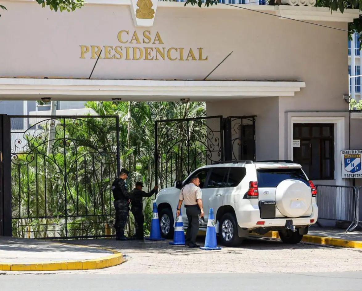 No más carros blindados y sueldo por asistencia: las promesas de Tomás Zambrano