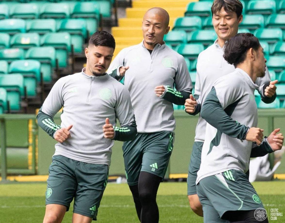 El Celtic llevó a cabo a tempranas horas el último entrenamiento en su centro deportivo antes de viajar a Países Bajos y enfrentar mañana al Feyenoord en el arranque de la Liga de Campeones 2023-2024.