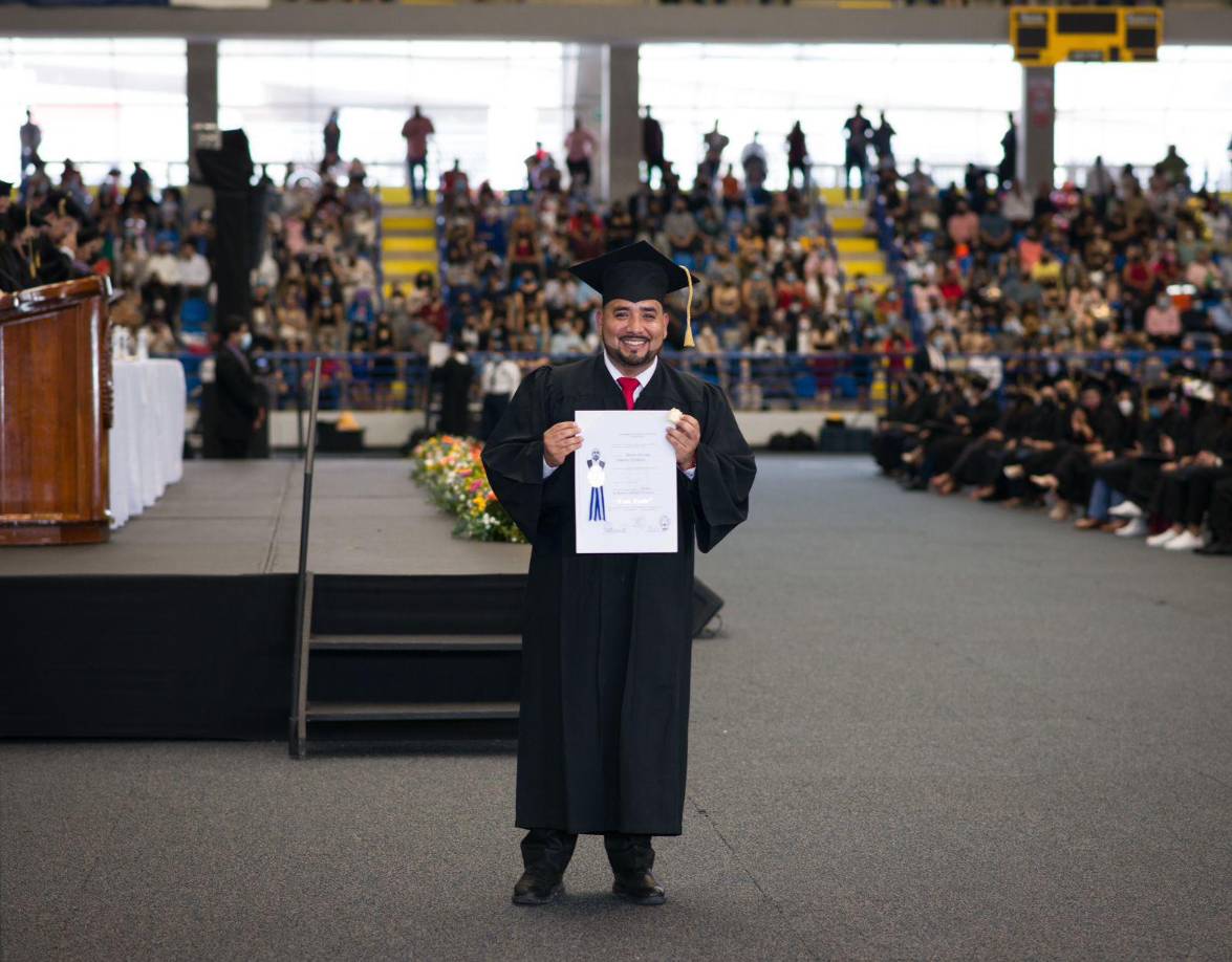 El diputado afirmó que liderará protestas en múltiples departamentos para presionar por la destitución de Sponda, a quien acusó de ser cómplice en la generación de problemas en el sistema educativo.