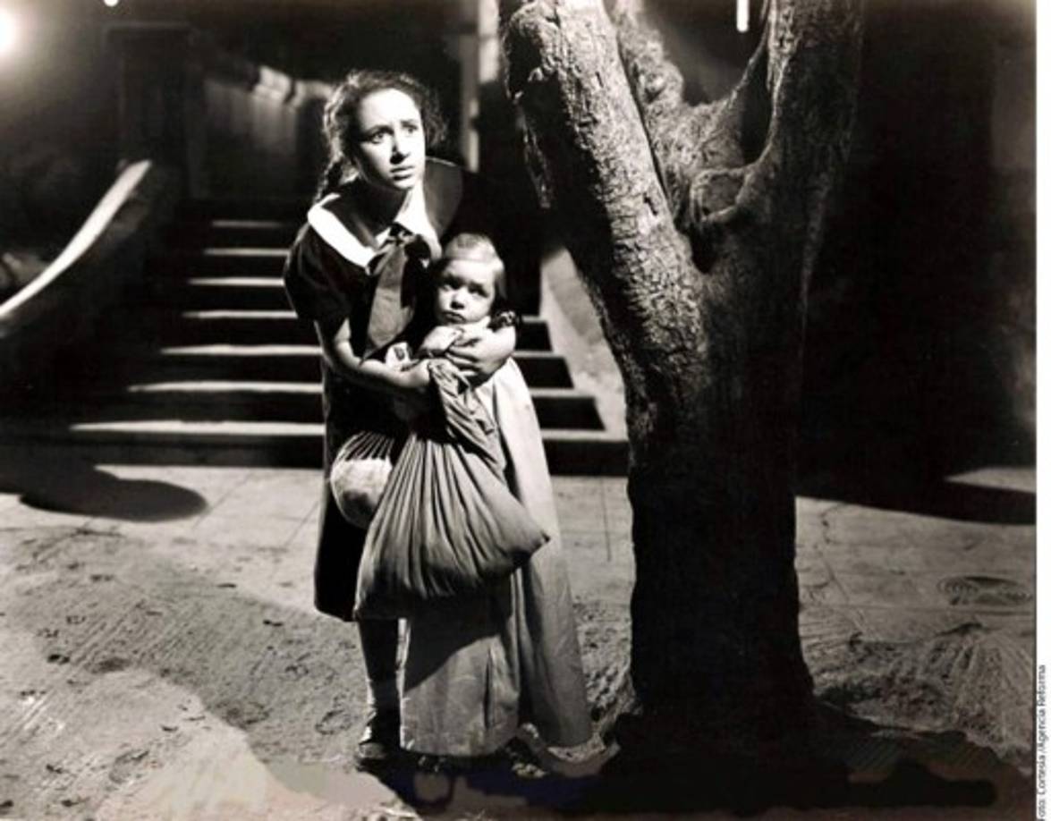 En Las Dos Huerfanitas, Evita Muñoz demostró su calidad histriónica.