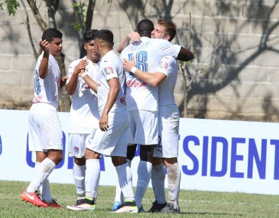 El nuevo fichaje del Olimpia, el argentino Walter García, ya marcó su primer gol con el cuadro albo y marcó hoy en la Copa Presidente.