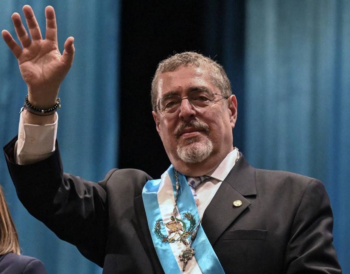 Pero Jordán Rodas, exprocurador de derechos humanos, exiliado en Washington, asegurá que será una tarea difícil. “Va a estar nadando en un pantano, dentro de una fauna salvaje, herida también”, aseguró a la AFP.