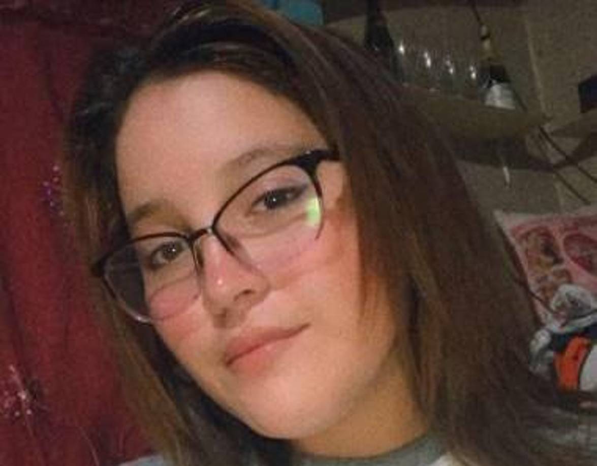 El hombre tras asesinar a la joven madre y herir a la pequeña, se dio a la fuga con rumbo desconocido. 