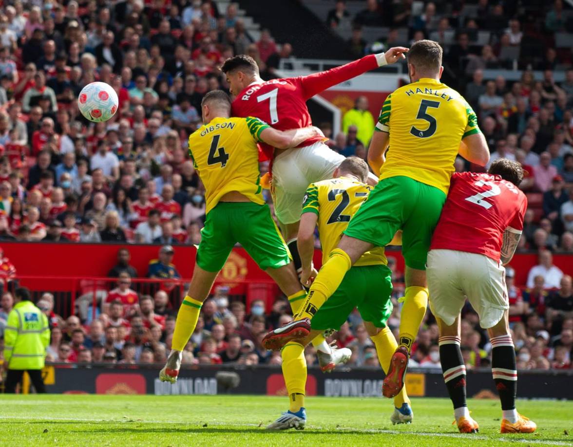 Así marcó Cristiano Ronaldo su segundo gol del encuentro, tremendo cabezazo.
