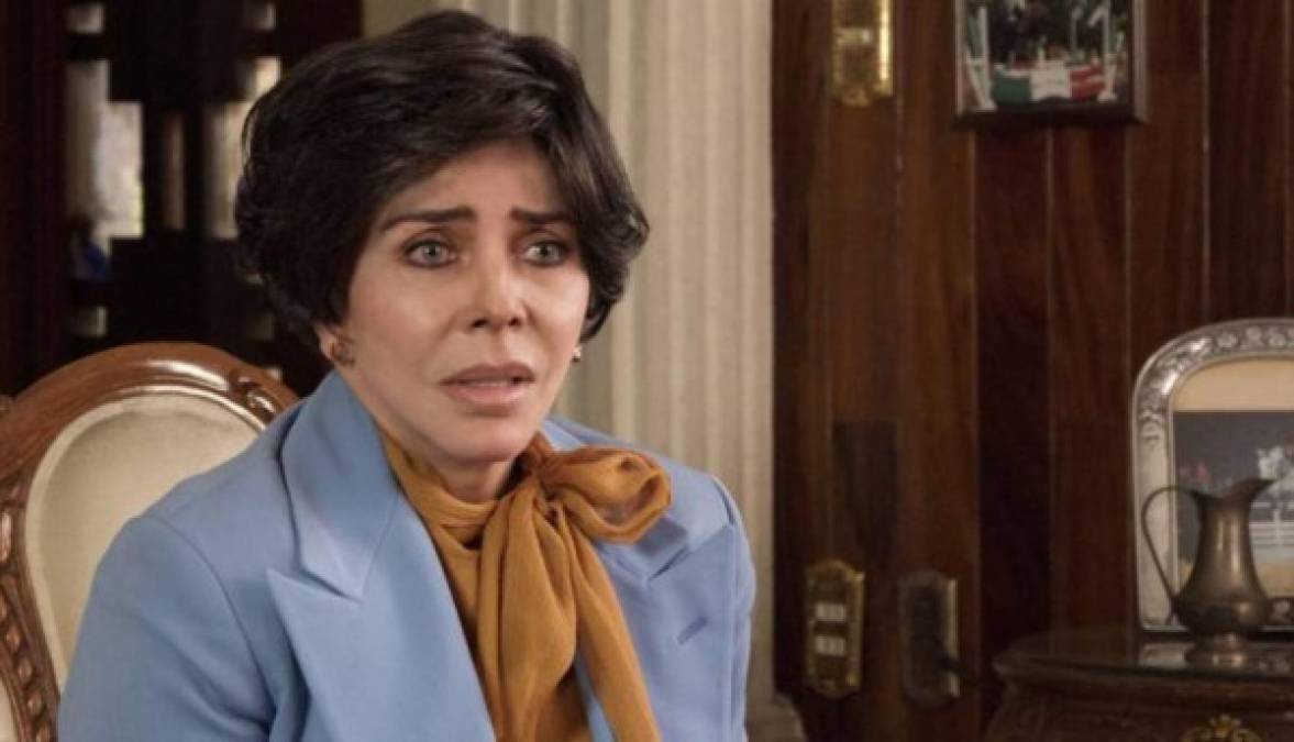 ¡Polémica! Verónica Castro llama 'mentiroso' a Manolo Caro, director de 'La Casa de las flores'