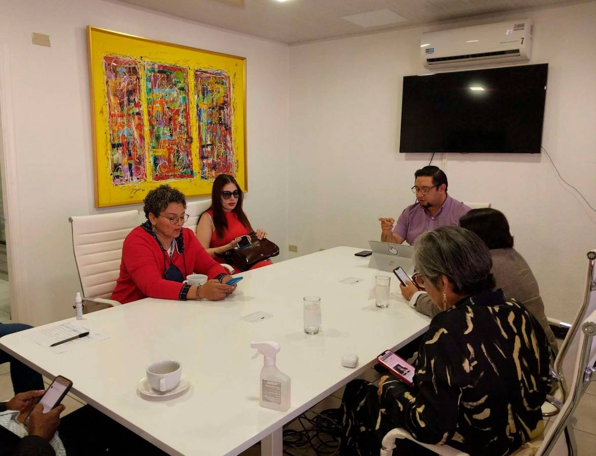 Acusan a Luis Redondo en el Conadeh de intimidar a los diputados del PSH