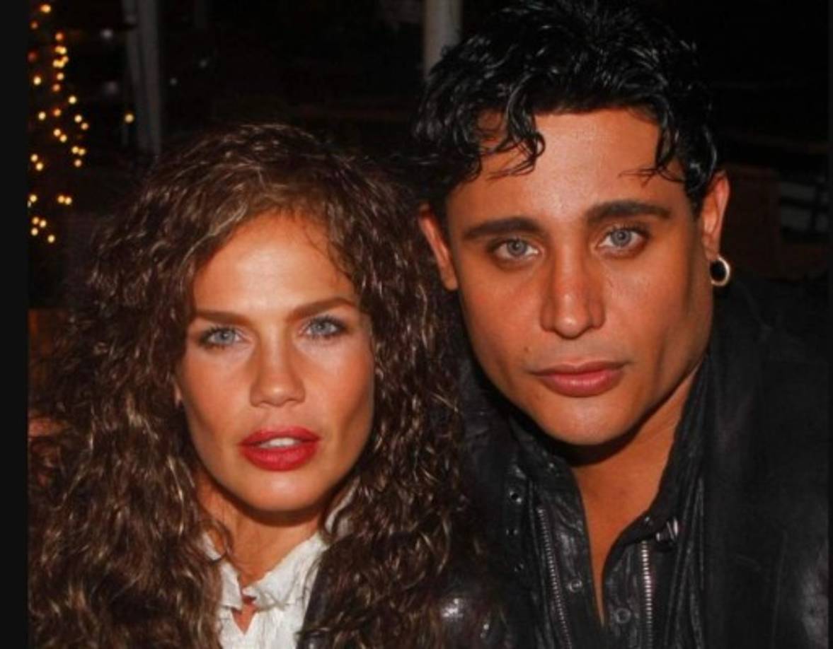 'Al llegar yo a su vida lo han destrozado', dijo Niurka entre lágrimas a los periodistas en 2011.