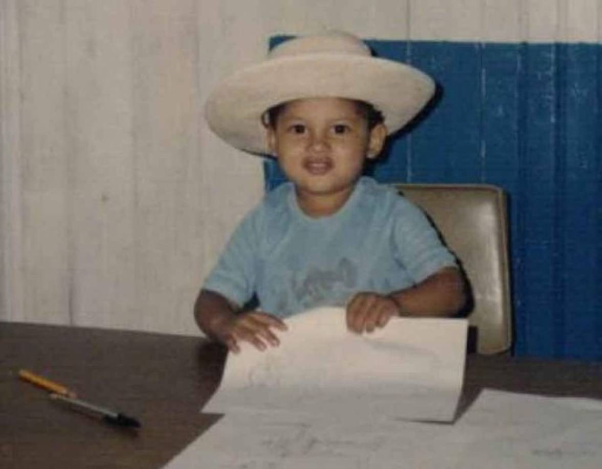 El locutor hondureño DJ Luma en su etapa de niño.