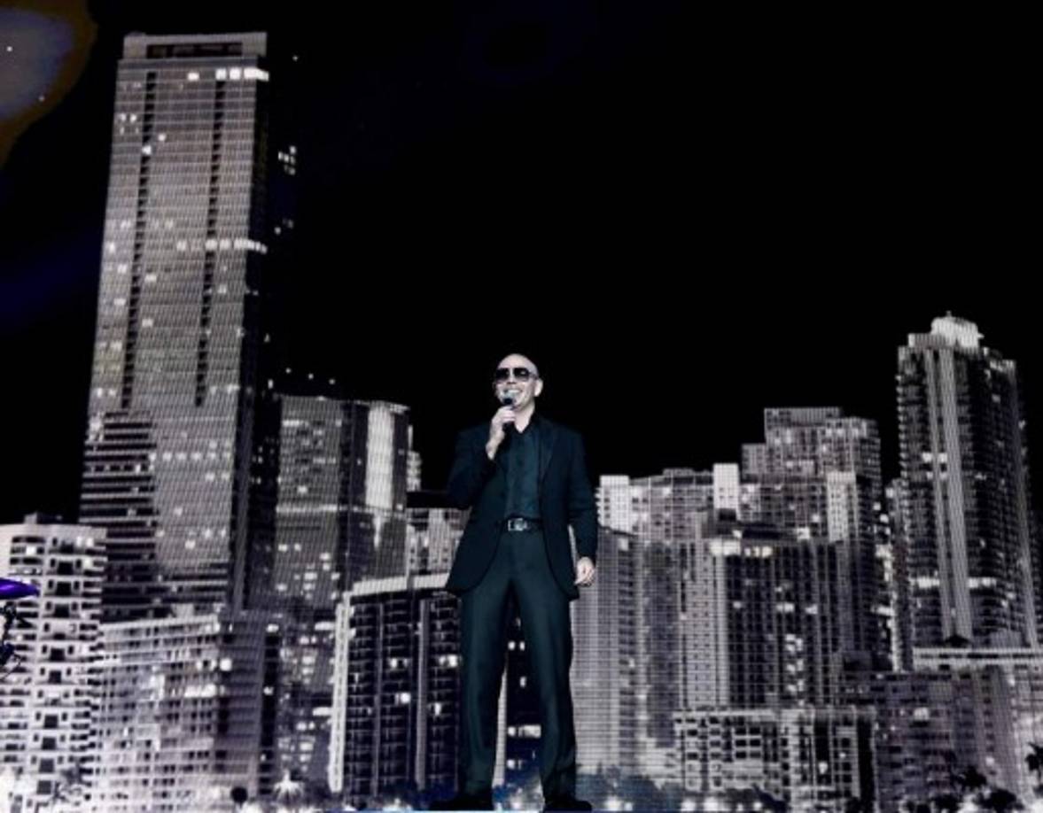 'Todos podemos identificarnos con el sufrimiento y la pobreza. Y cuando consigues salir de todo eso, aprender a apreciar más a las personas, bien sea a la gente que limpia tus habitaciones de hotel o la que está en las cocinas' dice.