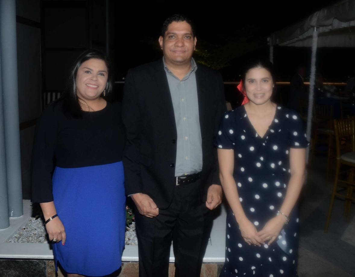 Melissa Castillo, Douglas Hernández y Ninoska Oliva