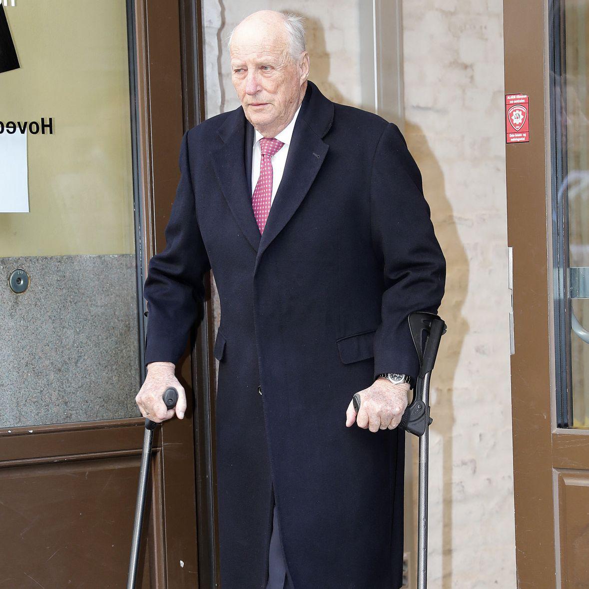 El rey Harald de Noruega sigue hospitalizado, pero estable