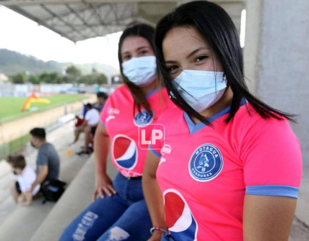 Estas bellas motagüenses asistieron al estadio Marcelo Tinoco para apoyar al equipo.
