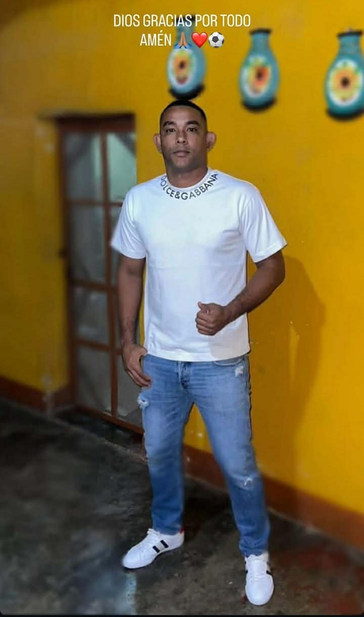 Futbolistas de Liga Nacional y legionarios recibieron el 2026 bien acompañados