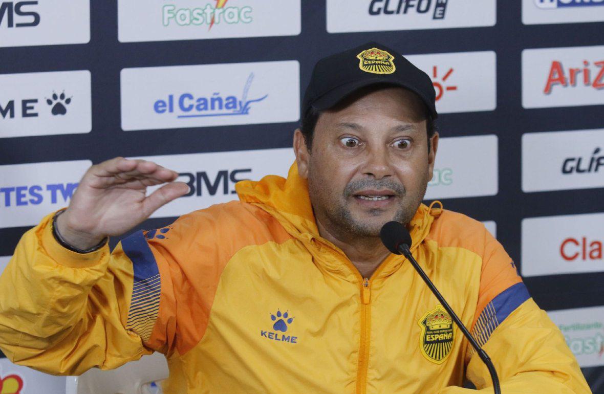 Jeaustin Campos habla del arbitraje previo al Real España vs Olimpia y revela claves