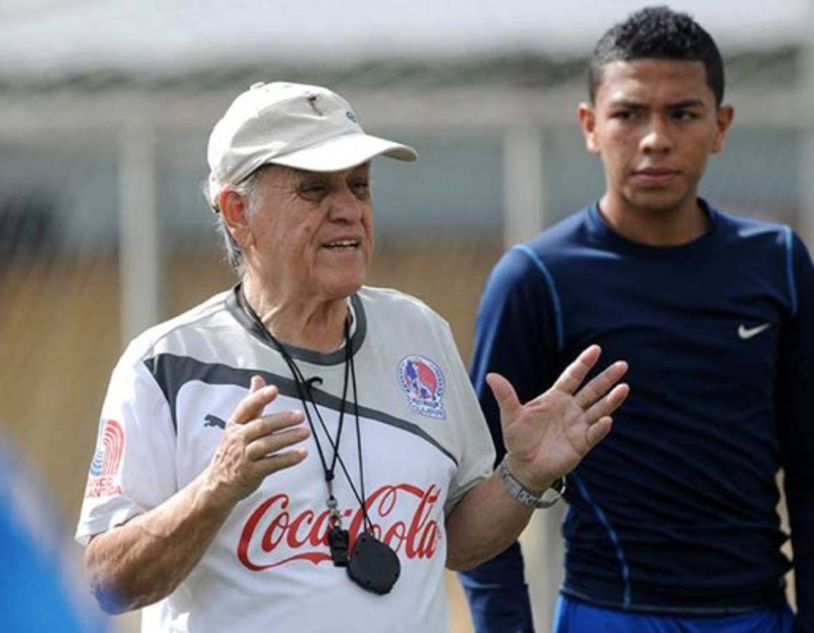 En la Copa UNCAF de Panamá de 2003,no salió bien librado. Honduras finalizó en cuarto lugar de la competencia y clasificó a una repesca para la Copa oro mediante un sorteo.
