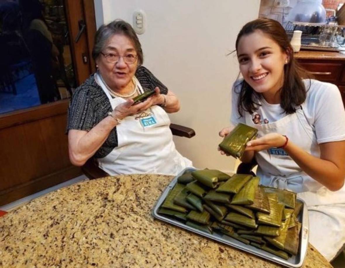TE PUEDE INTERESAR: <a href='https://www.laprensa.hn/fotogalerias/farandula/1343546-411/sara%C3%AD-espinal-fotos-boda-con-vocero-fusina-jose-coello' style='color:red;text-decoration:underline' target='_blank'>Saraí Espinal se casa con vocero de Fusina José Coello</a><br/>