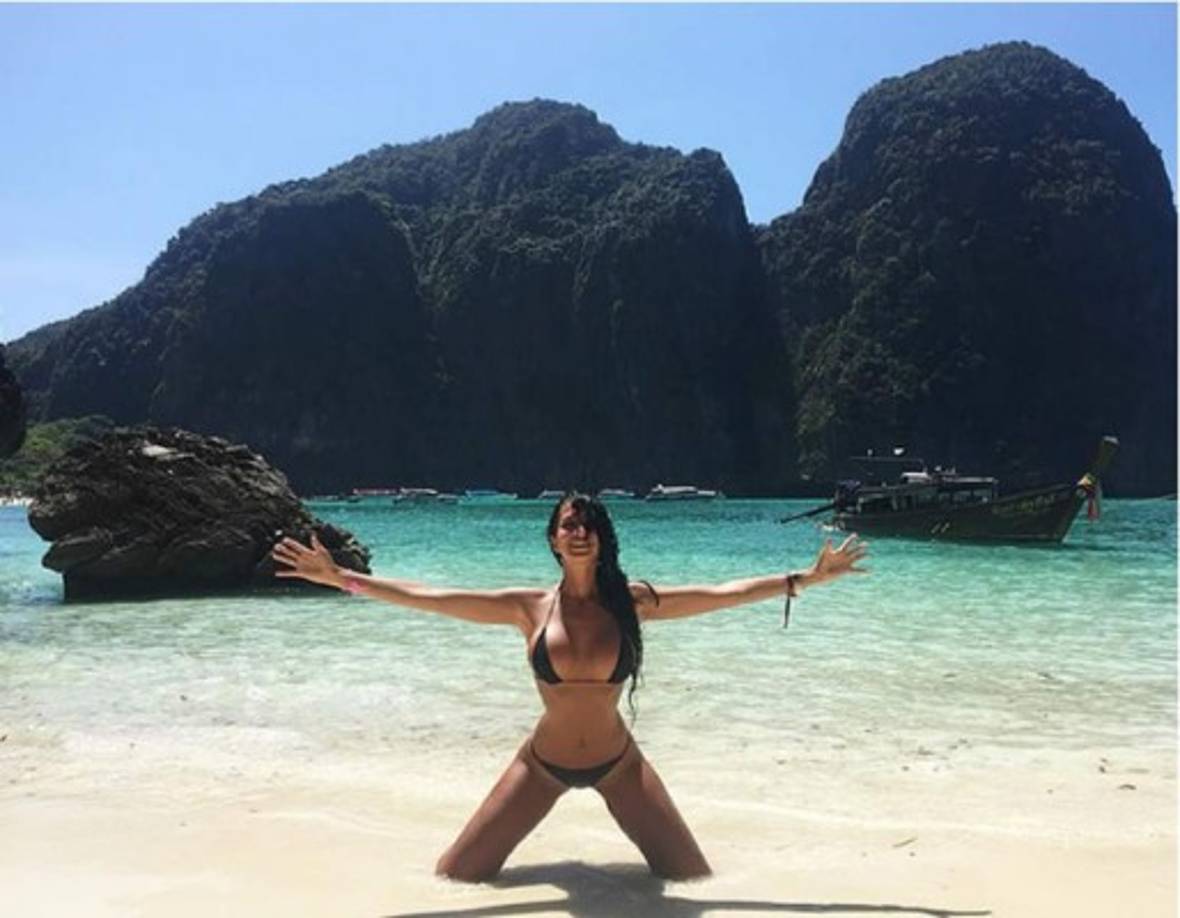 Aurah tiene un escultural cuerpo.