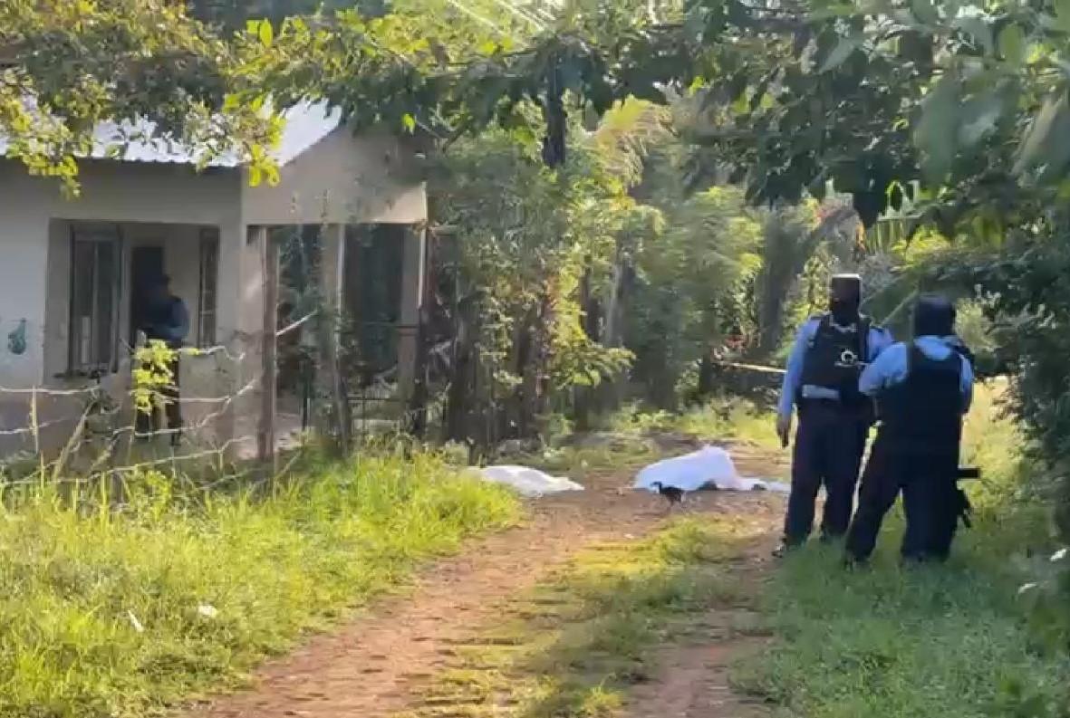 Matan a padre e hijo tras ser sacados de su vivienda en Santa Cruz de Yojoa