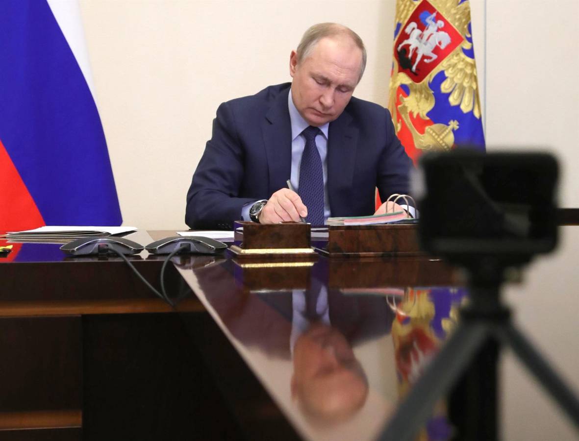 Una reunión Putin-Zelenski ocurrirá pronto, según jefe negociador ucraniano