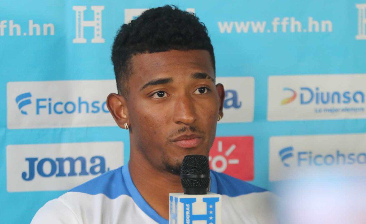 Douglas Martínez habla sobre la selección y hasta de Arboleda