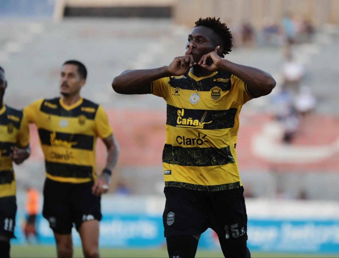 Dixon Ramírez fue encargado de abrir el marcador en el duelo del Victoria vs Real España.