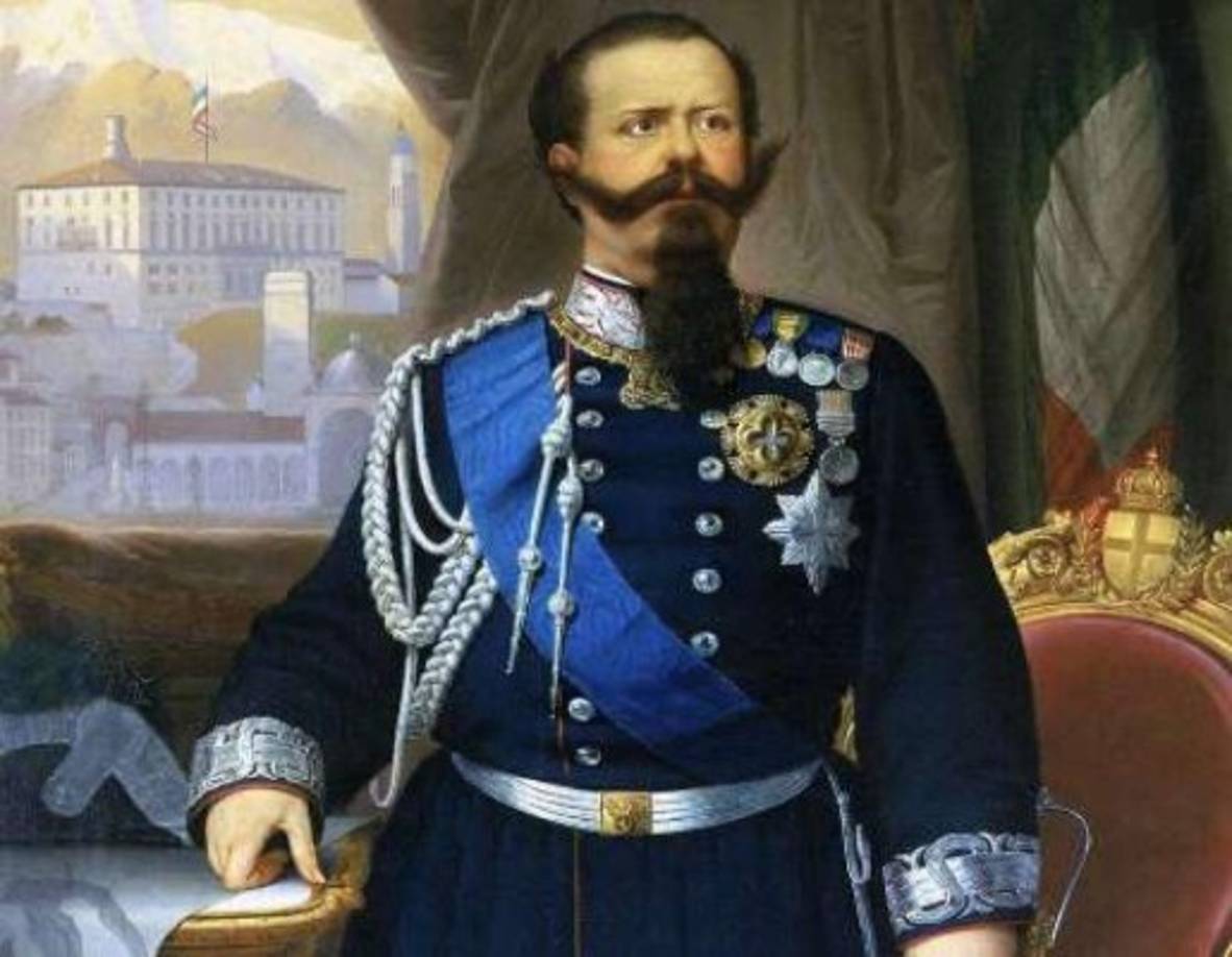 LA BODA MÁS DESASTROSA DEL MUNDO. El rey Víctor Manuel II de Italia es mejor conocido en estos días por ser honrado con un monumento en forma de pastel de bodas en el centro de Roma, pero en el siglo XIX, fue también padre del novio en la boda más desastrosa del mundo.<br/>El príncipe Amedeo se casó el 30 de mayo de 1863 y se dice que el día de la boda el padrino se pegó un tiro, el guardián del palacio se degolló y la jefa de vestuario de la novia se ahorco. Como si esto no fuera suficiente, el ayudante del rey murió poco después al caer de su caballo y el coronel que llevaba la procesión de la boda se derrumbó por la insolación.