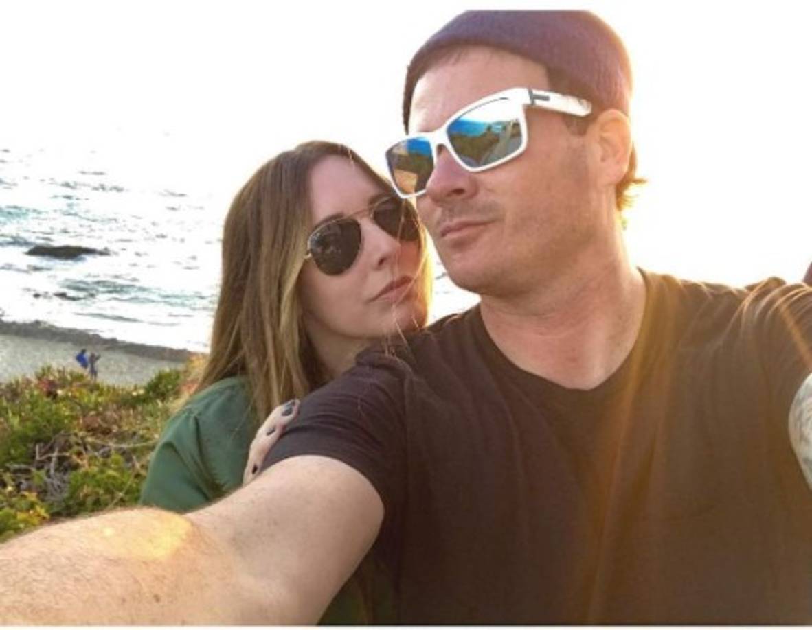 Tom dejó la banda para concentrarse en su familia y su nuevo proyecto Angels & Airwaves.