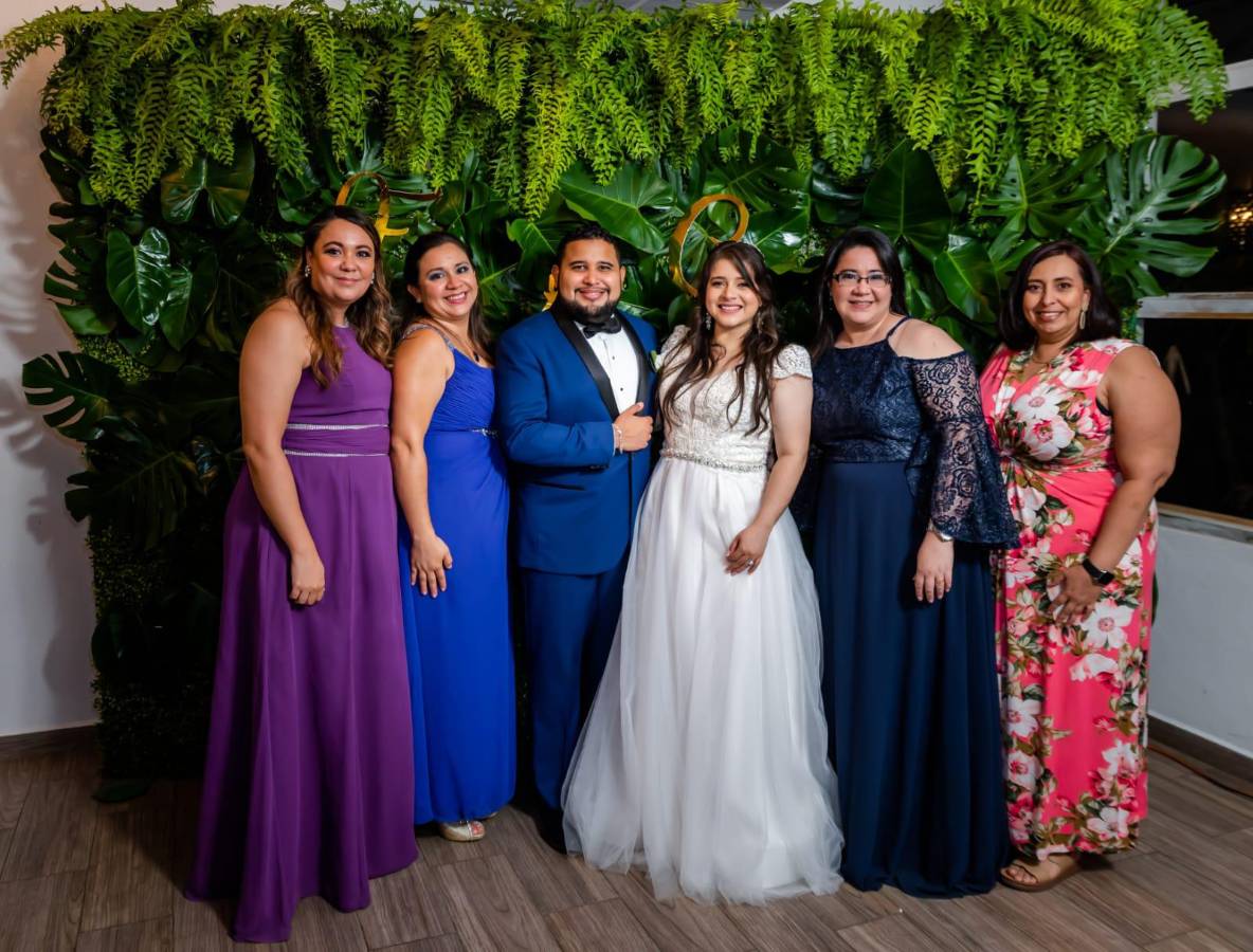 Fernando y Candy se unen en sagrado matrimonio