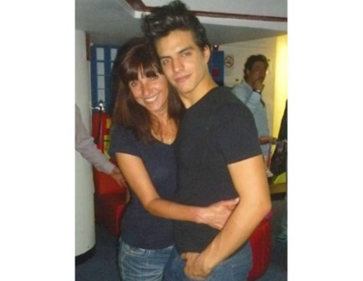 Cabe mencionar que Silvana ha estado siempre para Vadhir, apoyándolo en su carrera y dándole amor de madre en todo momento.