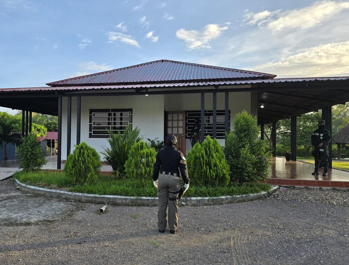 Casas y negocios: los bienes allanados a Ricardo Elencoff en Colón y Atlántida