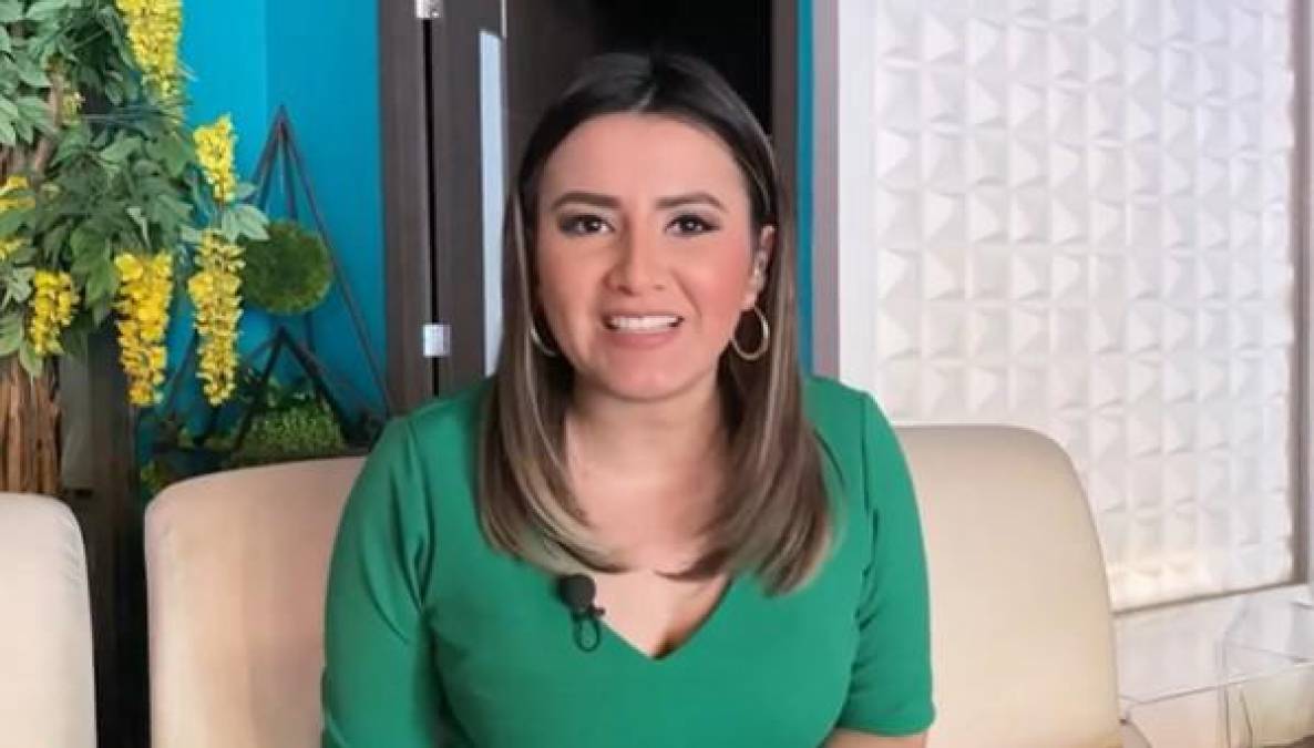 “Histórico!!! El pueblo eligió a la primera PRESIDENTA EN HONDURAS Xiomara Castro, al final ganó el país, se venció el fraude con su masiva participación”, compartió la periodista Cesia Mejía en su Instagram.