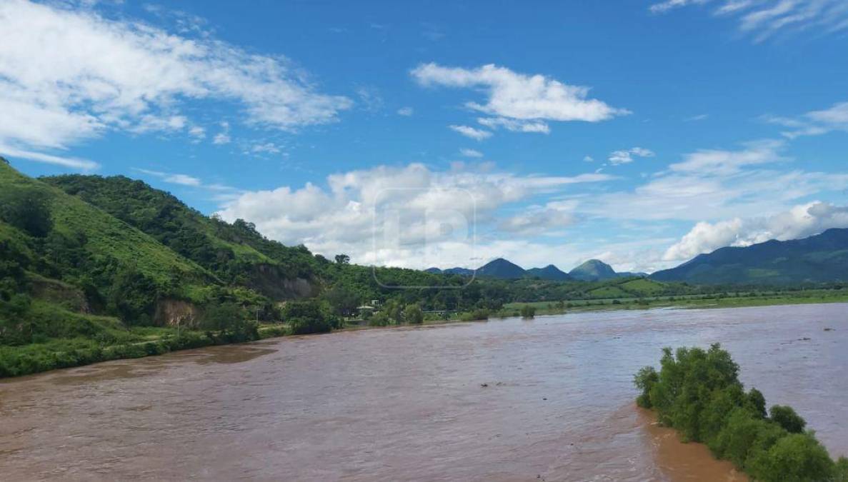 Así luce ahora el río Ulúa, que amenaza al valle de Sula por una pronosticada crecida (FOTOS)