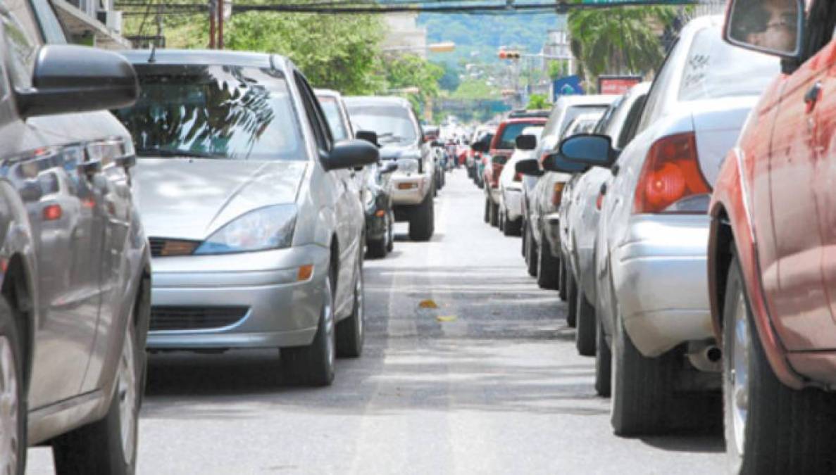 La oficina de Registro Vehicular del IP está ubicada en la planta baja del edificio de Zizima, bulevar del Este. 