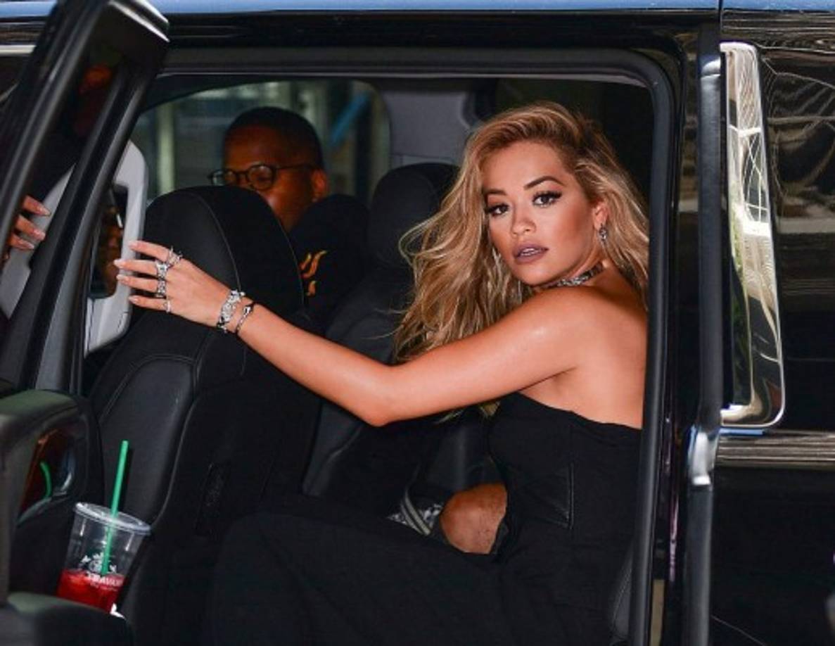 Rita Ora antes de acudir a un importante evento en la ciudad de Nueva York.