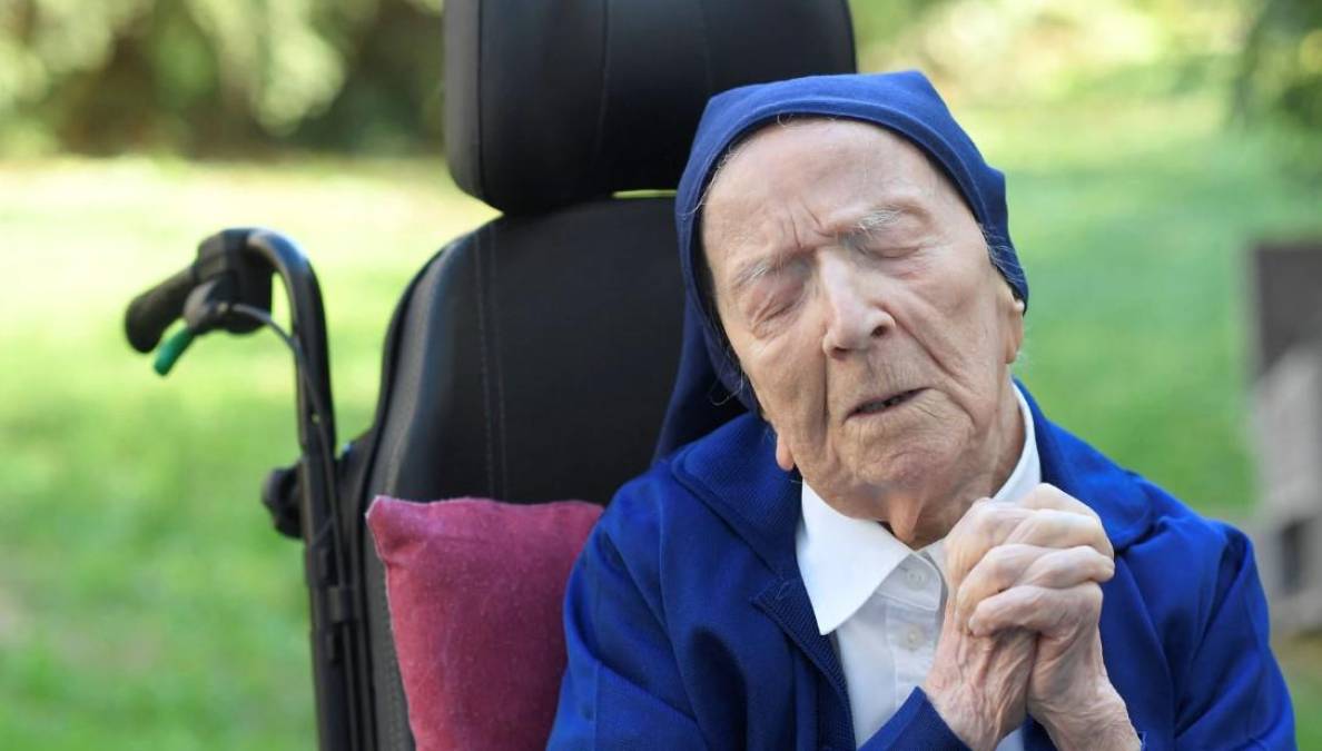 Lucille Randon, una francesa de 118 años, sigue siendo la persona más anciana del mundo después de que el 19 de abril falleciera la japonesa Kane Tanaka a los 119 años, según la lista del Grupo de Investigación Gerontológica (GRG) de las personas más ancianas del mundo. 