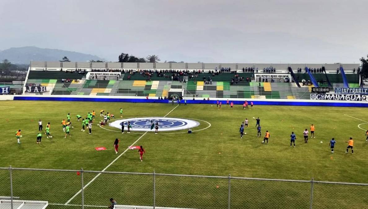 Poca afluencia de aficionados del Motagua hubo en el estadio Carlos Miranda de Comayagua.