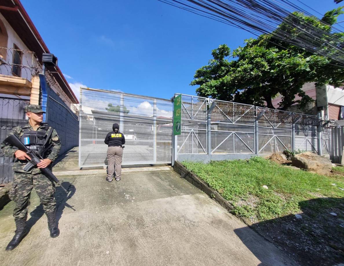 Según el Ministerio Público, Abigaíl Flores y su padre han obtenido un patrimonio de 240 millones de lempiras en bienes de manera ilícita.